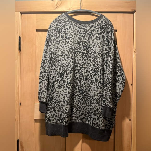 Old Navy size 3x sweatshirt - Picture 2 of 3